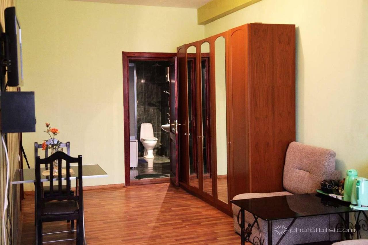 Niko'S Apartments On Shartava Street ティビリシ 部屋 写真