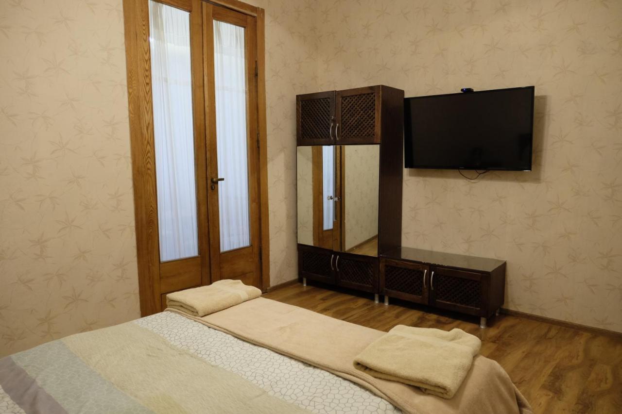 Niko'S Apartments On Shartava Street ティビリシ エクステリア 写真